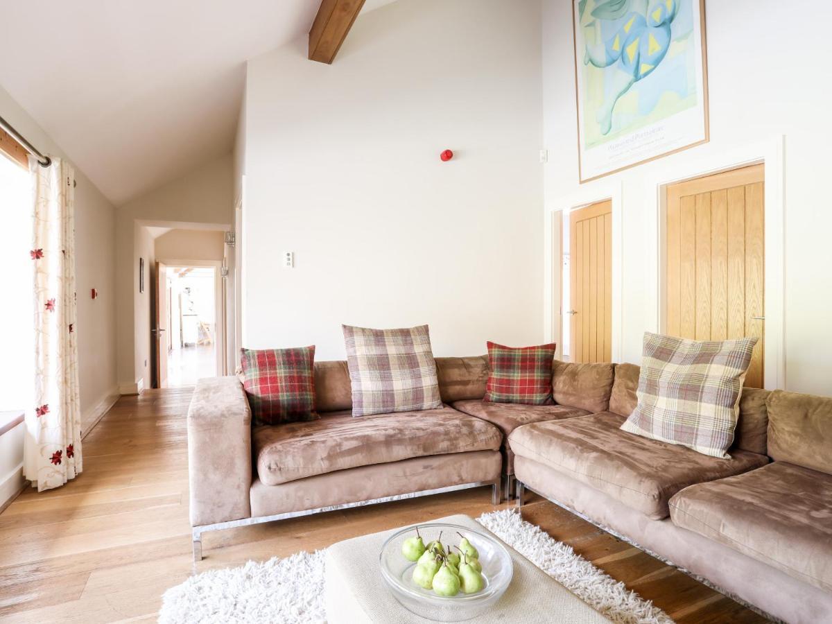 Вилла Clynnog House Dwyran Экстерьер фото